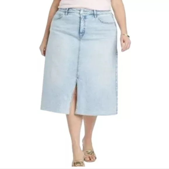 NWT AVA & VIV PLUS SIZE DENIM A LINE SKIRT SIZE 22 - Picture 1 of 7